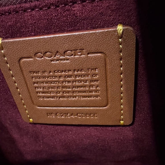 Coach monogram field tote 22 customized - Picture 8 of 8